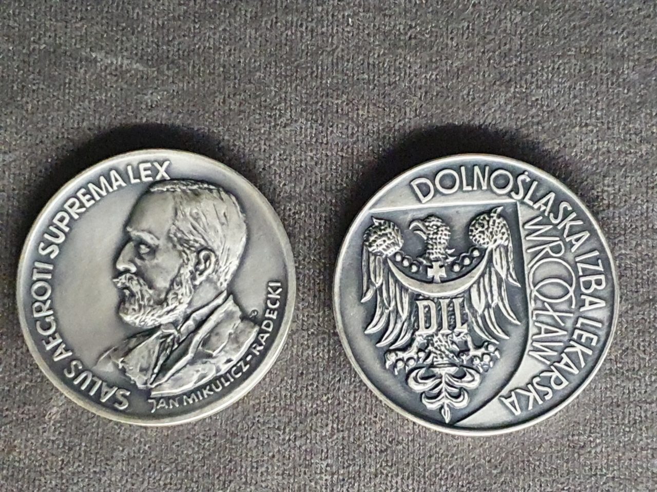 Jan Mikulicz-Radecki's medal, The City Museum of Wrocław.jpg